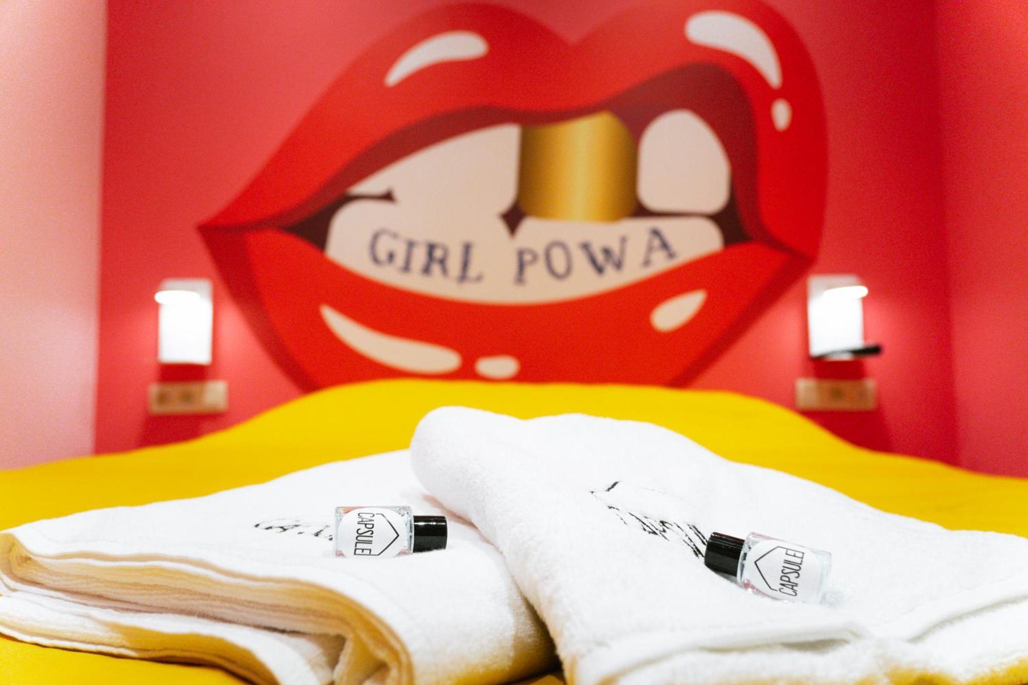 Capsule Girl Power Spa - Balneo - Sauna - Karaoke - Billard - 2 Chambres Charleroi Bagian luar foto