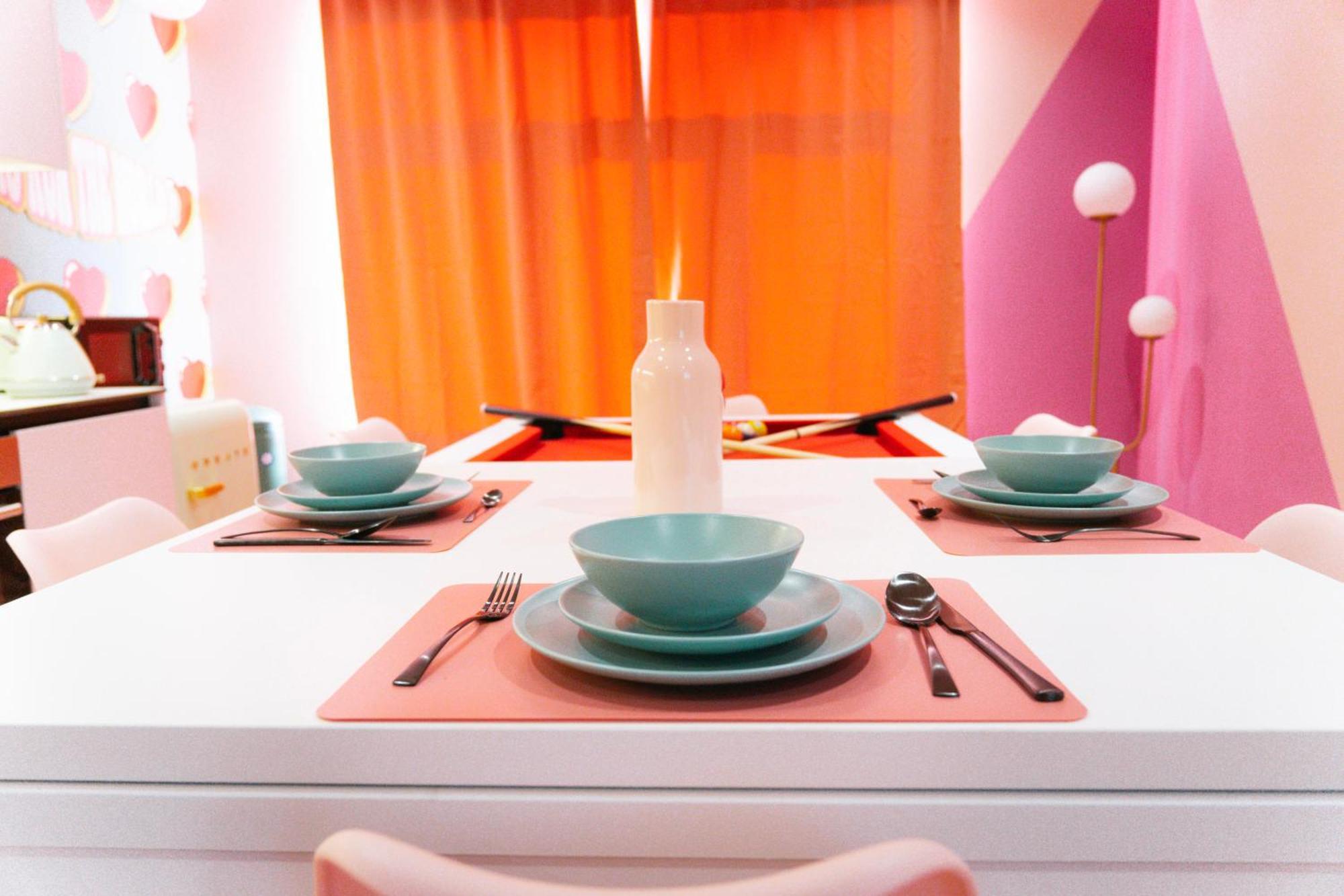 Capsule Girl Power Spa - Balneo - Sauna - Karaoke - Billard - 2 Chambres Charleroi Bagian luar foto